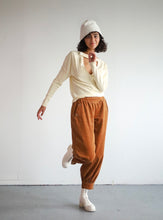 Load image into Gallery viewer, Buy Goldfish Aladdin Style Pants
